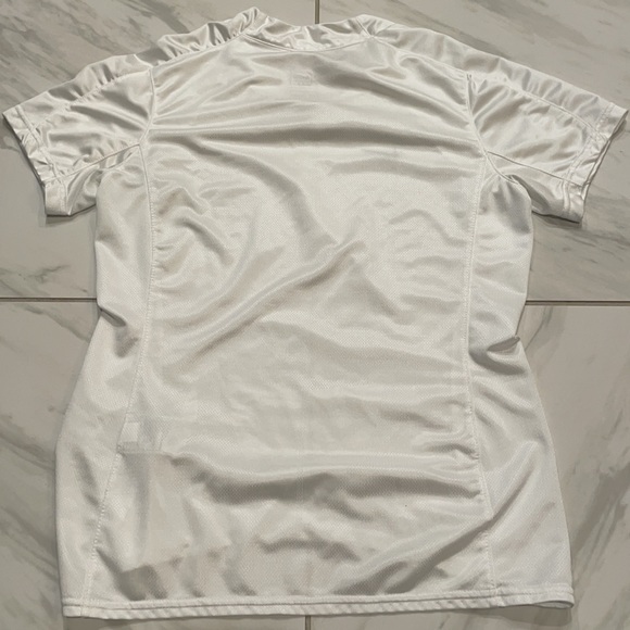 Women’s white Nike shirt - Picture 5 of 6